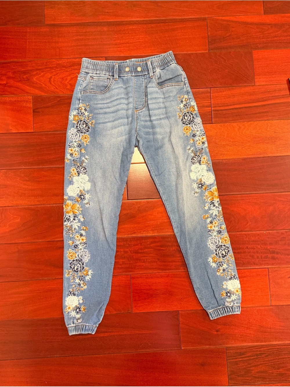 Driftwood x Free People Embroidered Floral Denim Jogger Jeans XS Boho